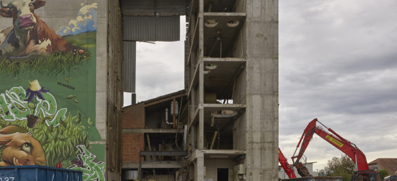 Dällenbach Ewald Architekten AG, Im Herzen Uetendorf Landi Okt24 003