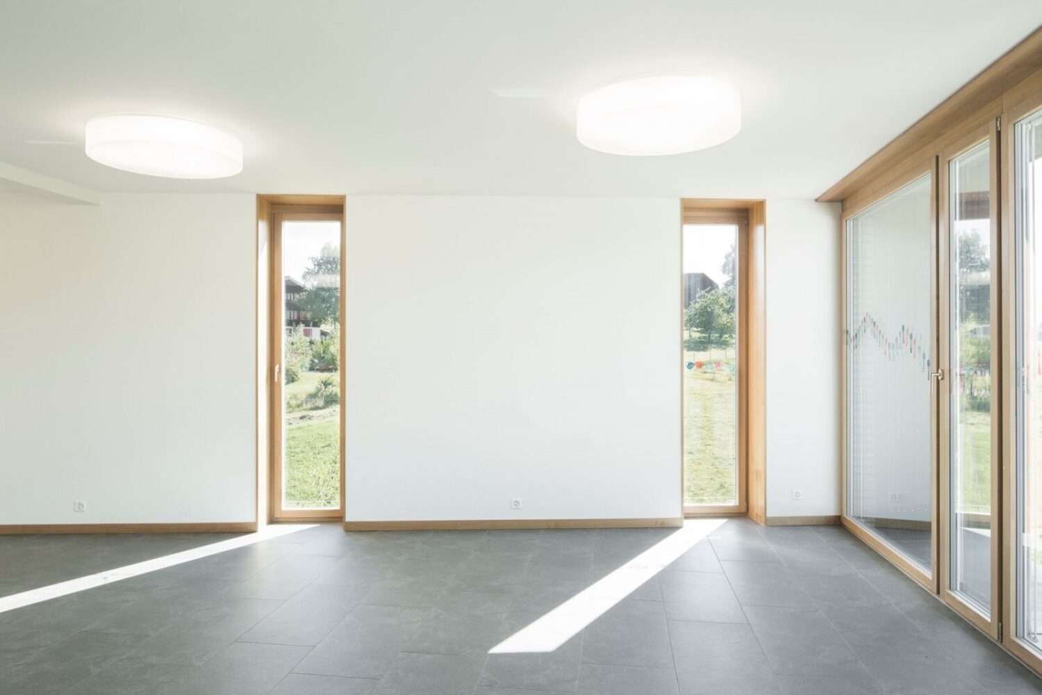 Schulhaus badhus V3 A3285 klein