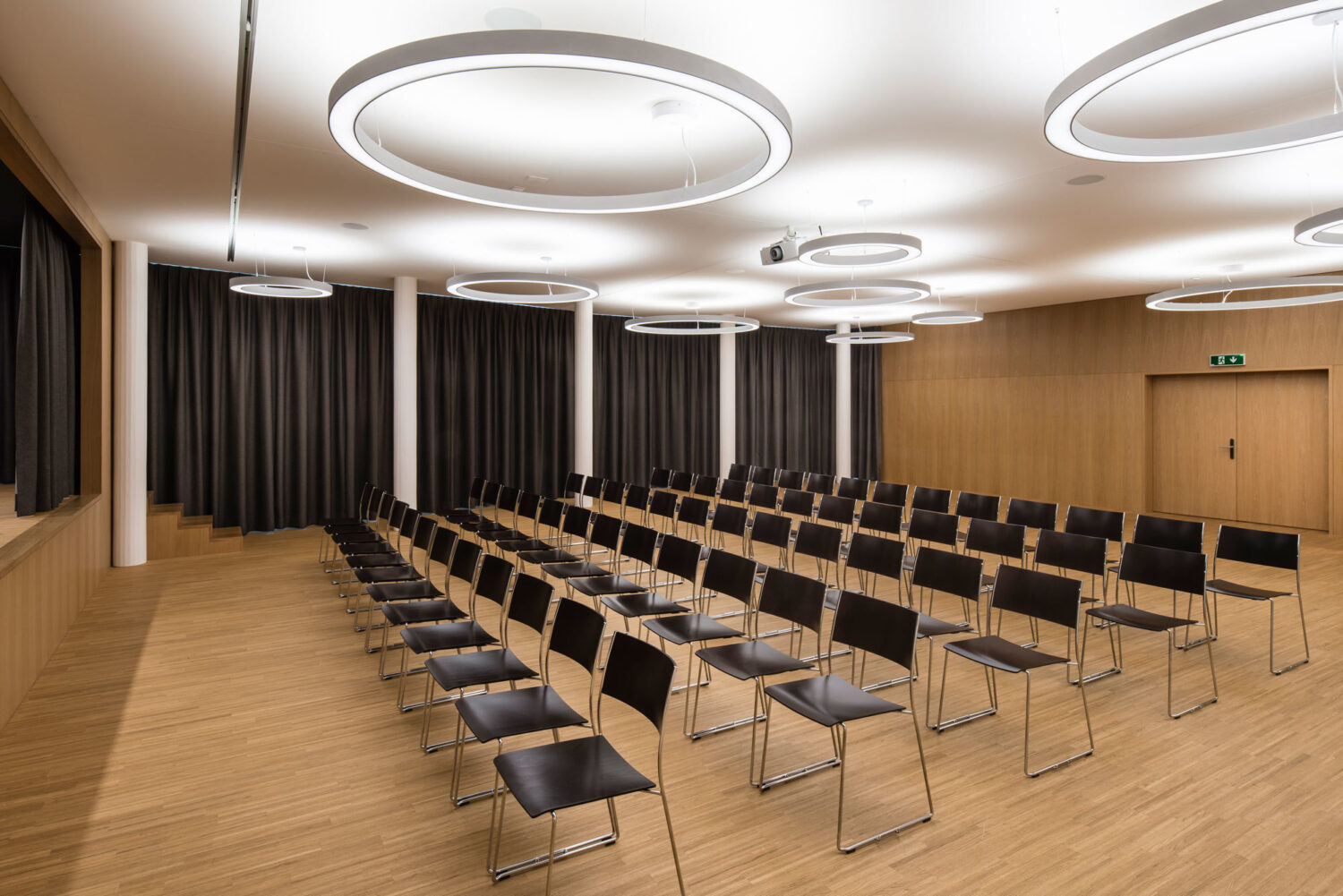 5 2018 11 Sonnenfeld Innen 5